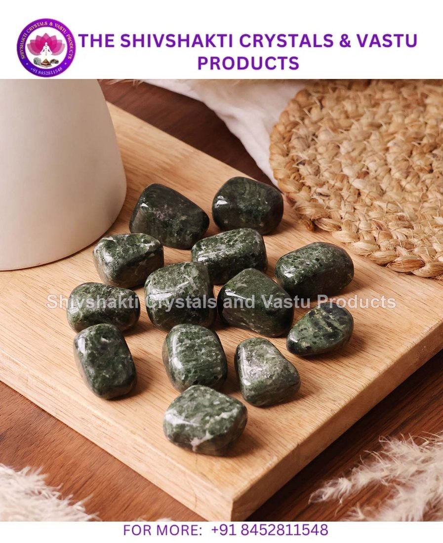 Green Garnet Tumble
