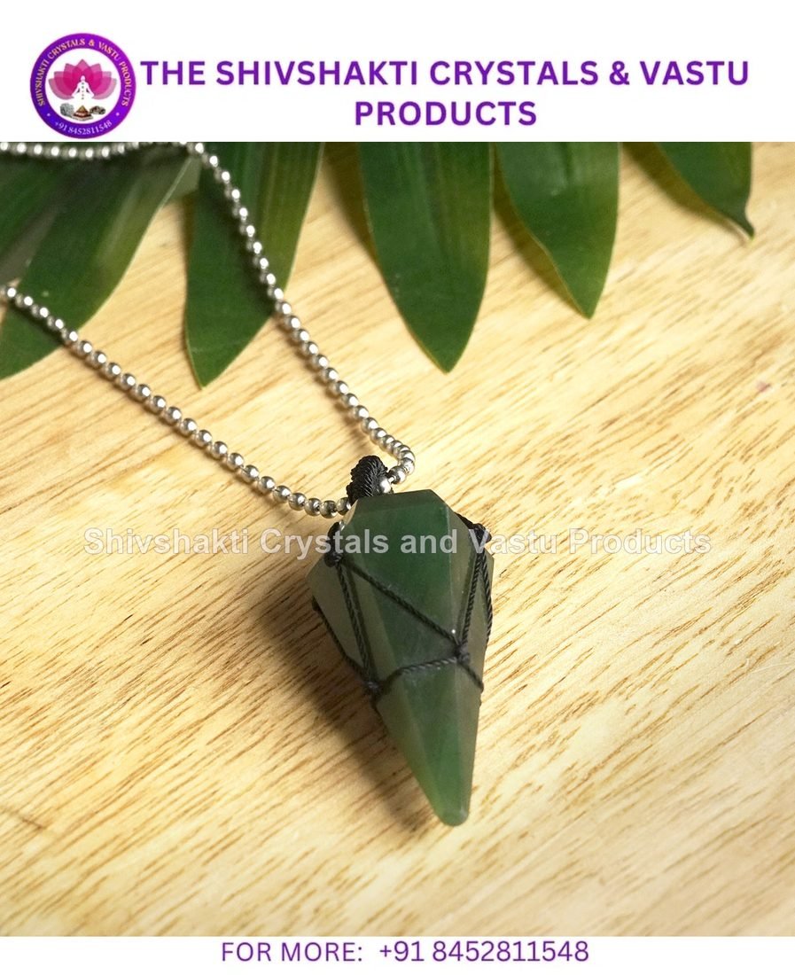 Green Jade Point Pendant Black Thread