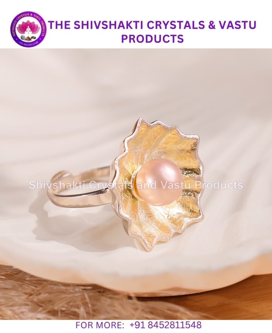 Mother Of Pearl Flower Silver Ring
