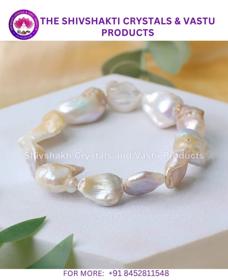 Mother of Pearl Unshape Tumble Bracelet