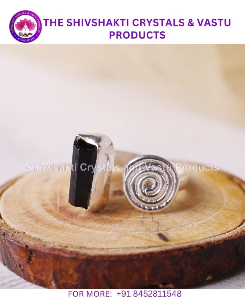 Raw Ring in Silver