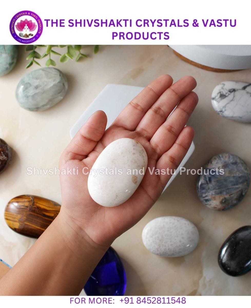 Scolecite Palm Stone