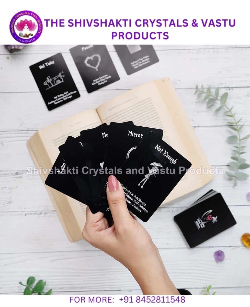 Tarot and Oracle Cards For Future Predictions